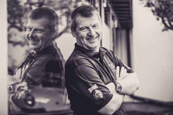 Portrait von Detlev Burk.